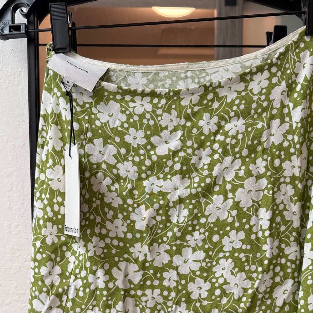 Nwt midi reformation zoe skirt - Picture 3 of 10